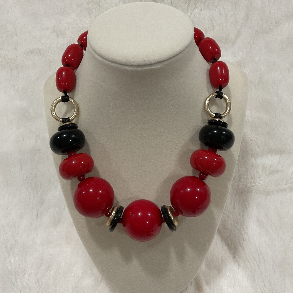 Chico’s Chunky Gold Tone with Red and Black Beaded Necklace